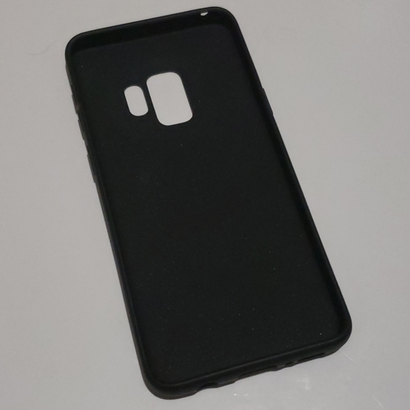 Samsung Lightly Used S9 Soft Shell Black Case-OS - Picture 3 of 7